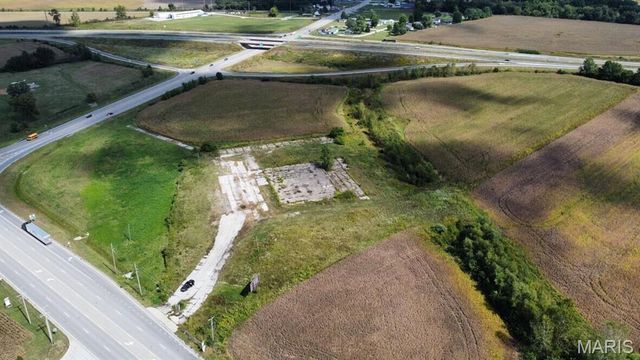 6713 Godfrey Road, Godfrey, IL 62035