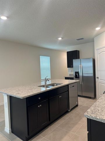1113 CASCADE AVENUE, Davenport, FL 33837