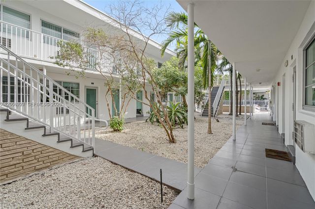 7930 Tatum Waterway Drive S1, Miami Beach, FL 33141