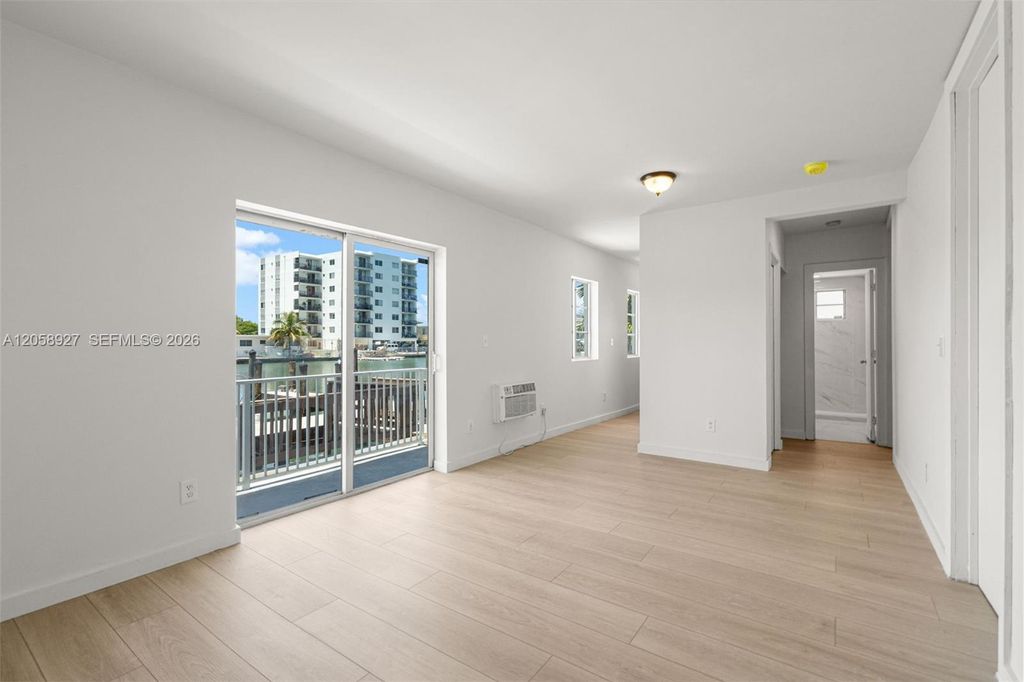 7930 Tatum Waterway Drive S1, Miami Beach, FL 33141