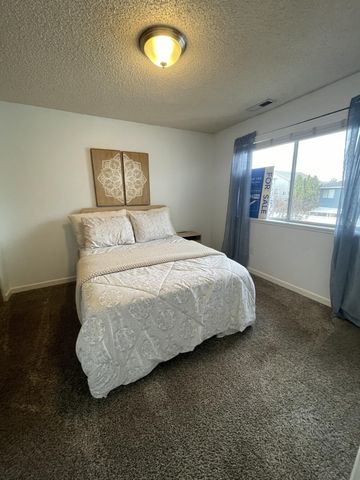 2101 Poplar Drive 65, Medford, OR 97504