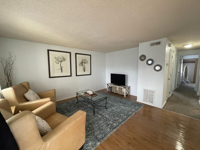 2101 Poplar Drive 65, Medford, OR 97504