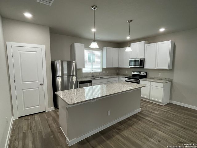 21518 JAMES CHARLES, San Antonio, TX 78255