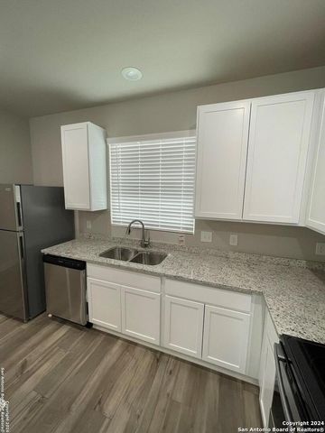21518 JAMES CHARLES, San Antonio, TX 78255
