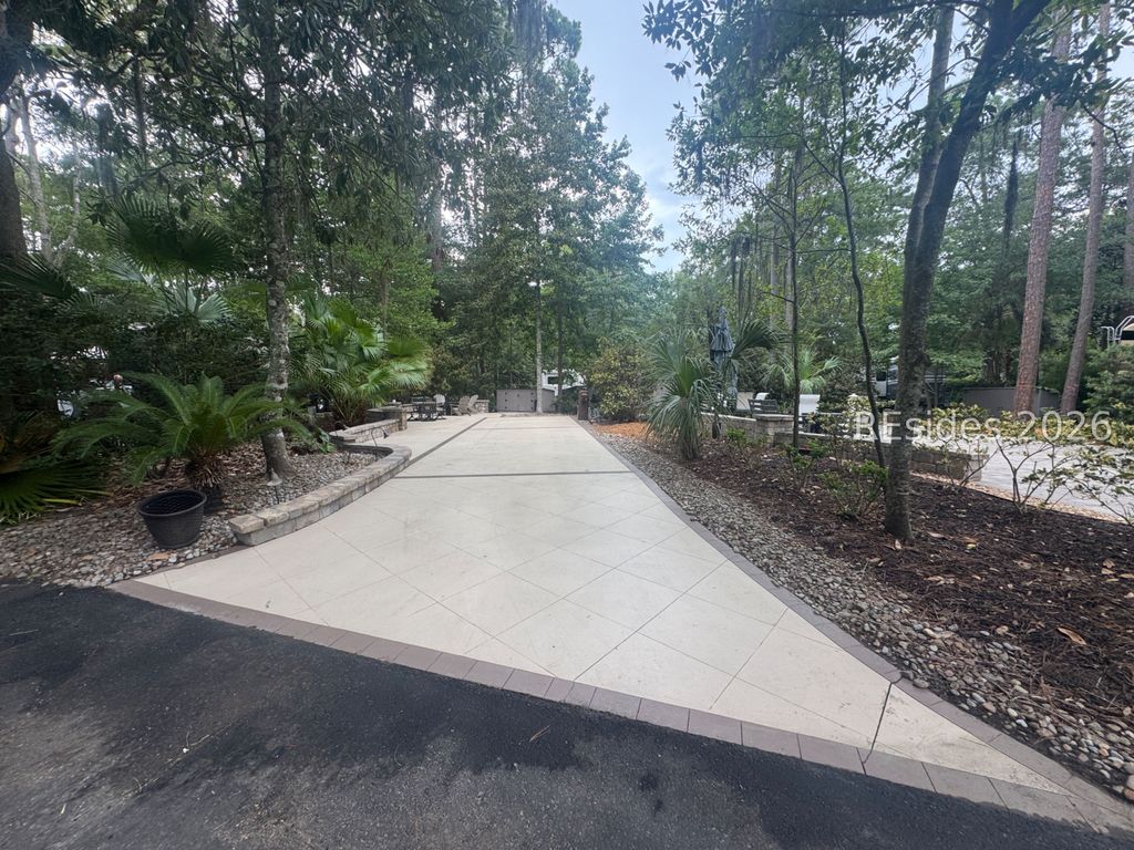 133 Arrow Road 63, Hilton Head Island, SC 29928