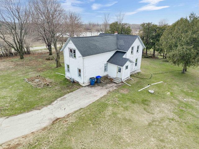 W5136 BRUSEWITZ ROAD, Black Creek, WI 54106