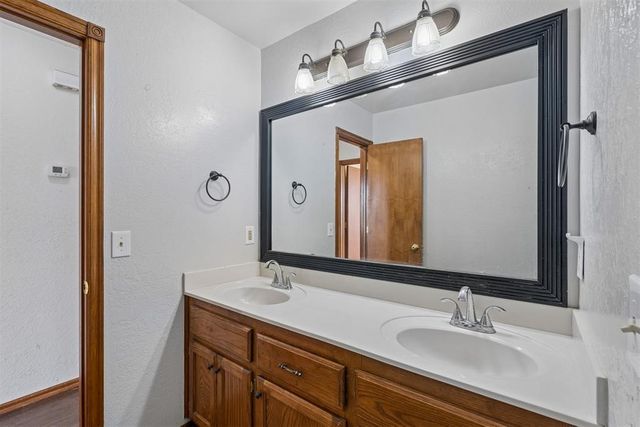 3227 Smokey Bend Ridge, Piedmont, OK 73078