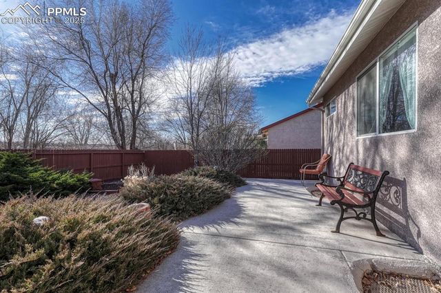 795 Aspenglow Lane, Colorado Springs, CO 80916