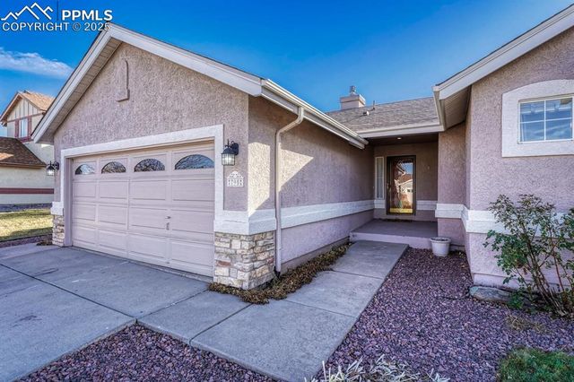 795 Aspenglow Lane, Colorado Springs, CO 80916