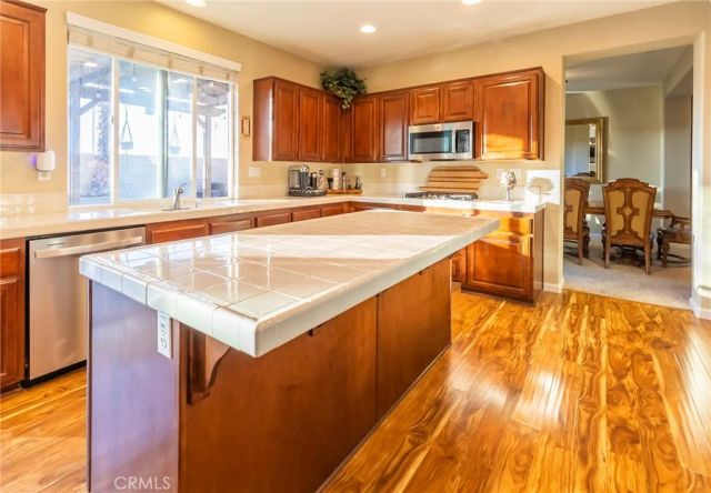 35181 Begonia Lane, Winchester, CA 92596