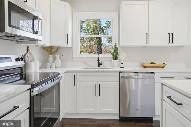 7918 ELIZABETH RD, Pasadena, MD 21122