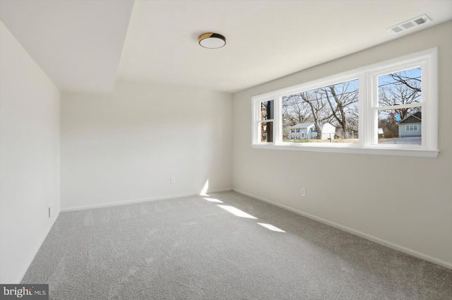 7918 ELIZABETH RD, Pasadena, MD 21122