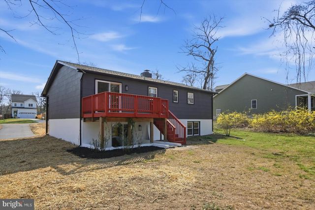 7918 ELIZABETH RD, Pasadena, MD 21122