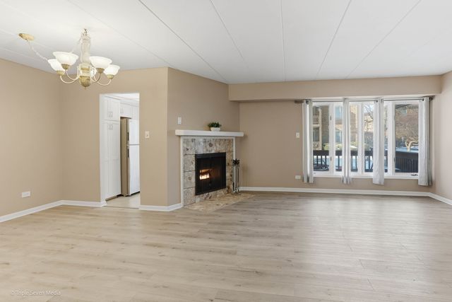 17236 Ridgeland Avenue 412, Tinley Park, IL 60477