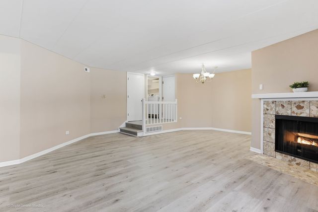 17236 Ridgeland Avenue 412, Tinley Park, IL 60477