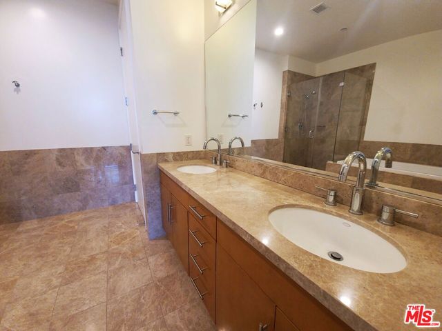 3223 W 6th Street 602, Los Angeles, CA 90020