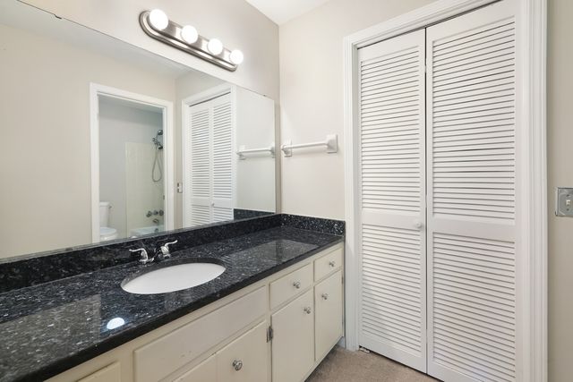 222 Westfield Dr, Nashville, TN 37221