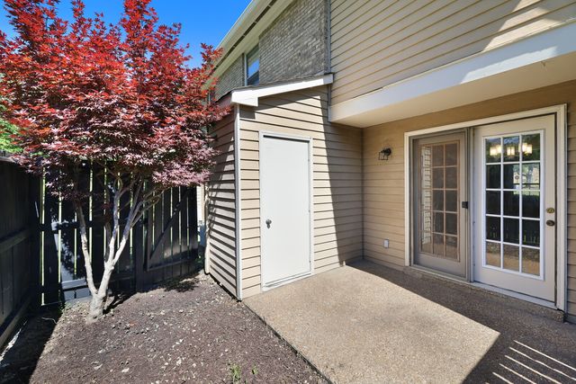 222 Westfield Dr, Nashville, TN 37221