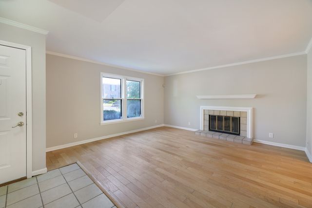 222 Westfield Dr, Nashville, TN 37221