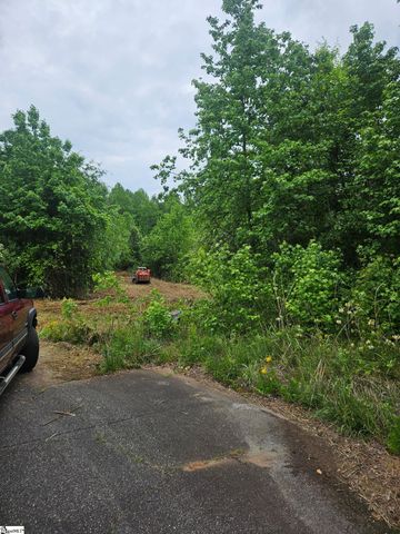 418 N Walcher Farm Drive, Inman, SC 29349