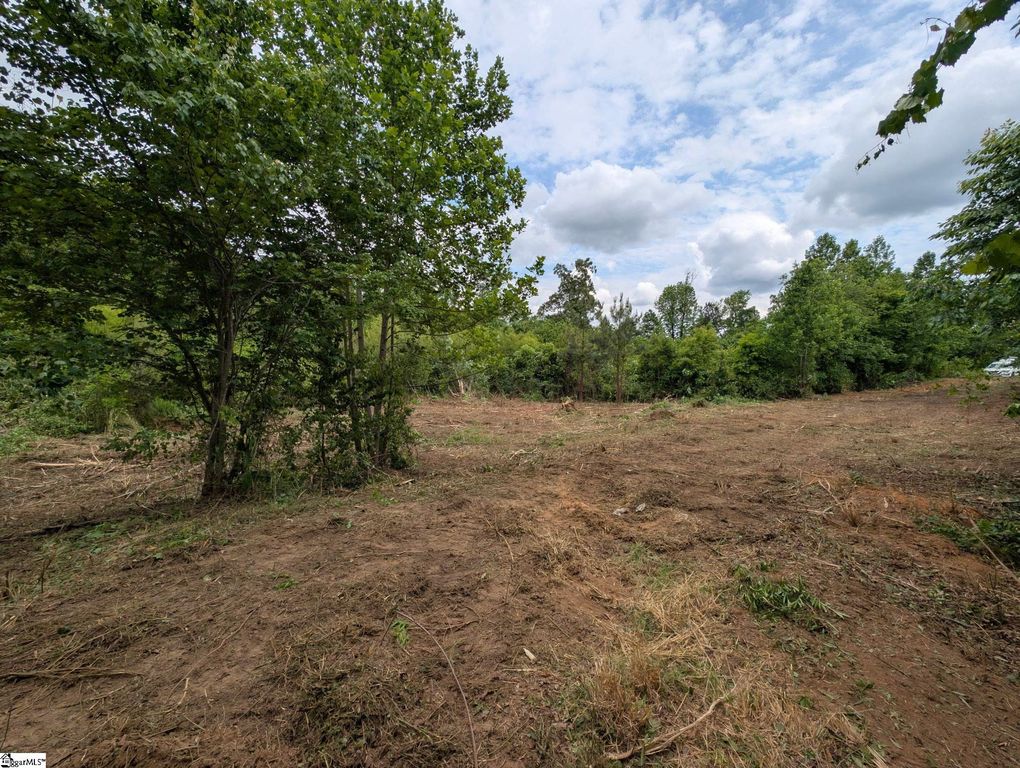 418 N Walcher Farm Drive, Inman, SC 29349