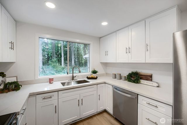 3929 Hoffman Court SE, Olympia, WA 98501