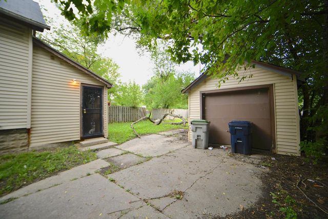 4702 N 49th STREET, Milwaukee, WI 53218