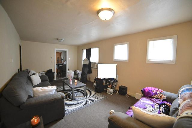 4702 N 49th STREET, Milwaukee, WI 53218