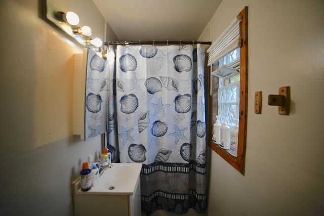 4702 N 49th STREET, Milwaukee, WI 53218