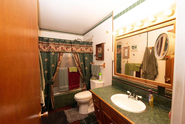 1534 W Canary Drive, Visalia, CA 93291