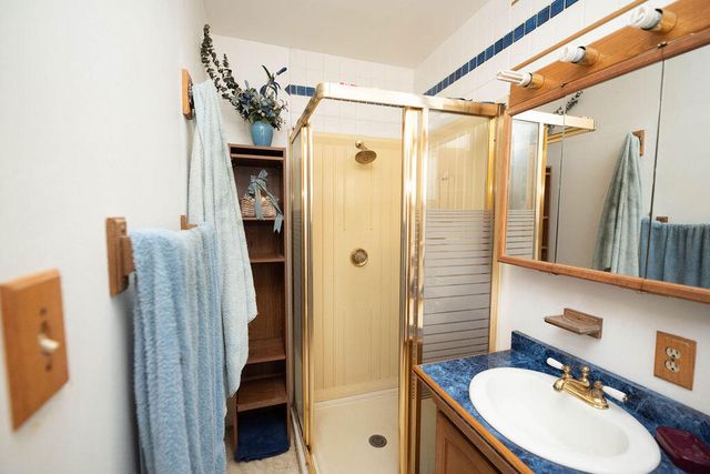 1534 W Canary Drive, Visalia, CA 93291