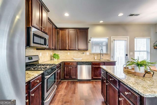 1154 Paramount Drive, Mcdonough, GA 30253