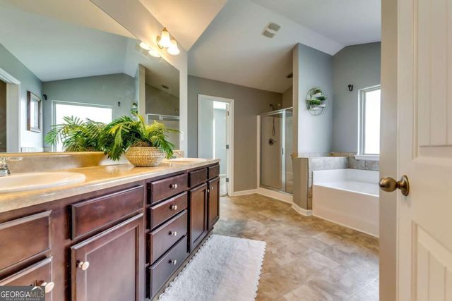 1154 Paramount Drive, Mcdonough, GA 30253