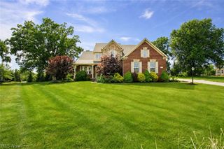 14 Yorkshire Drive, Aurora, OH 44202