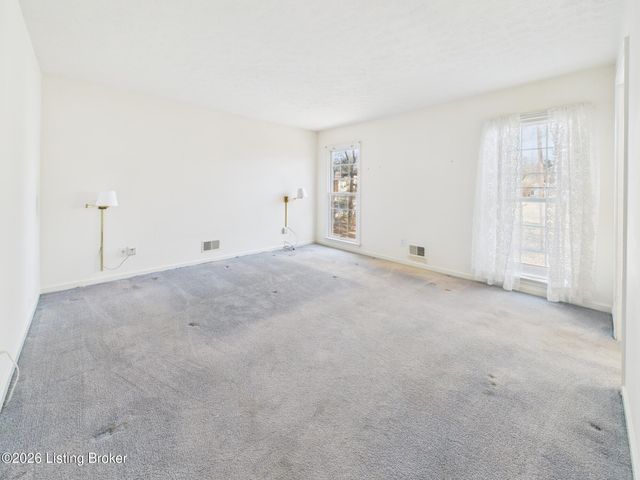 3805 Bigelow Dr, Jeffersontown, KY 40299