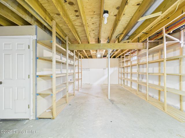 3805 Bigelow Dr, Jeffersontown, KY 40299