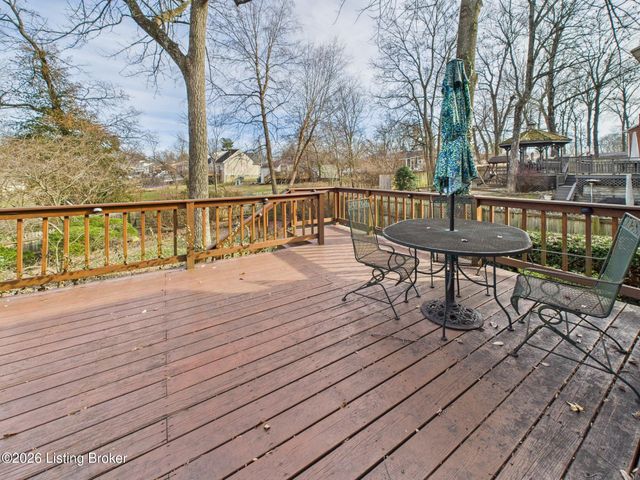 3805 Bigelow Dr, Jeffersontown, KY 40299