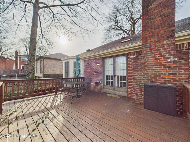3805 Bigelow Dr, Jeffersontown, KY 40299
