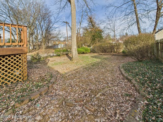 3805 Bigelow Dr, Jeffersontown, KY 40299