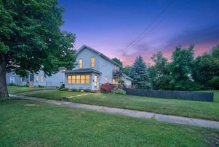 663 Oakhill Avenue, Jackson, MI 49201
