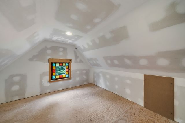49 Abbot St, Andover, MA 01810