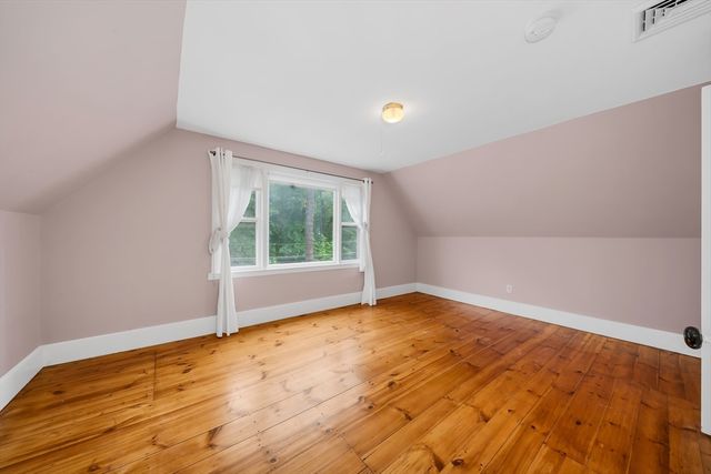 49 Abbot St, Andover, MA 01810