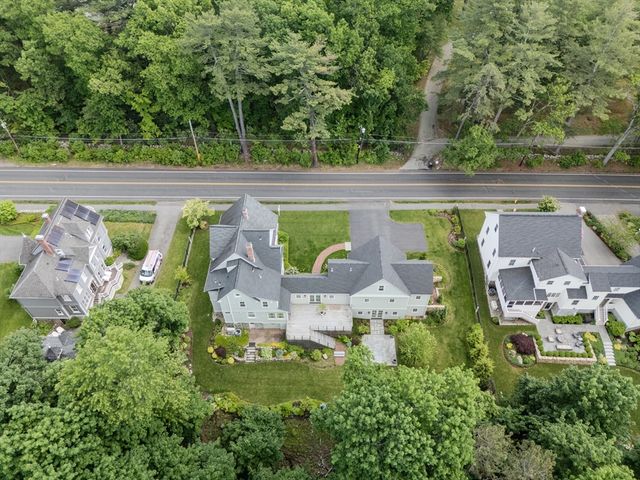 49 Abbot St, Andover, MA 01810