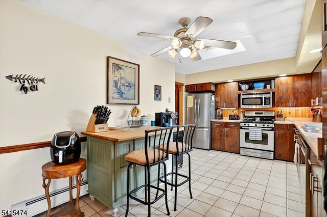 21 Ulster St, West Milford Twp., NJ 07480