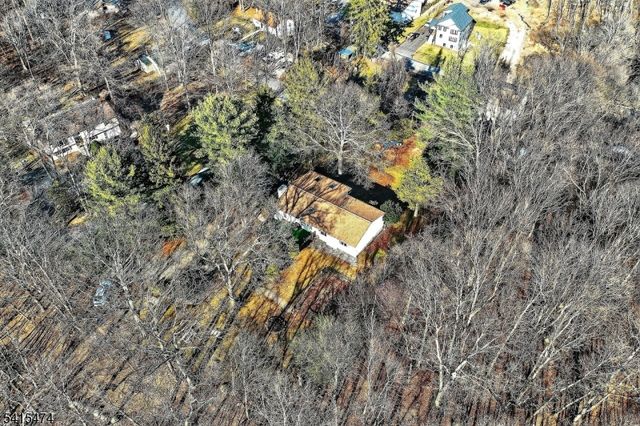 21 Ulster St, West Milford Twp., NJ 07480