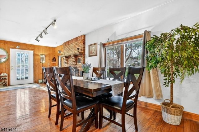 21 Ulster St, West Milford Twp., NJ 07480