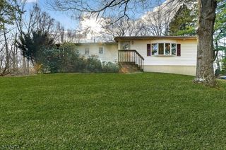 21 Ulster St, West Milford Twp., NJ 07480