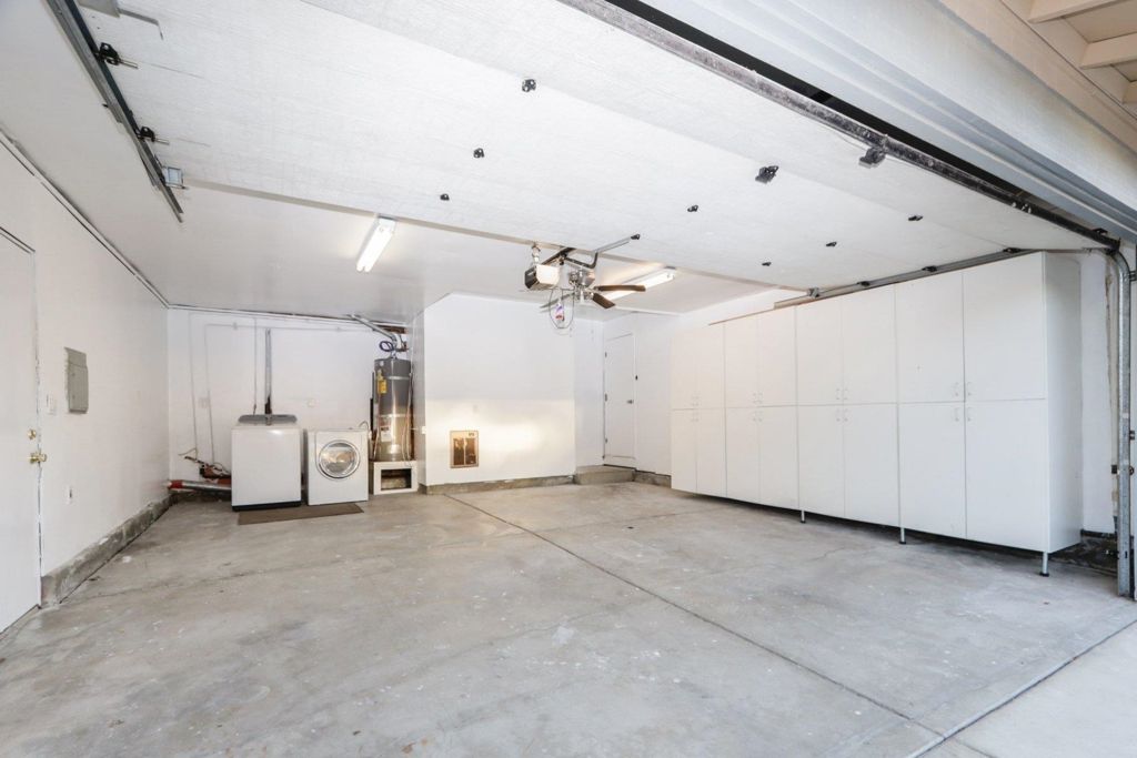 Image 37 of property listing at 803 Ulmeca Pl, Fremont, CA 94539