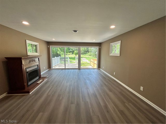 992 Lander Road, Highland Heights, OH 44143