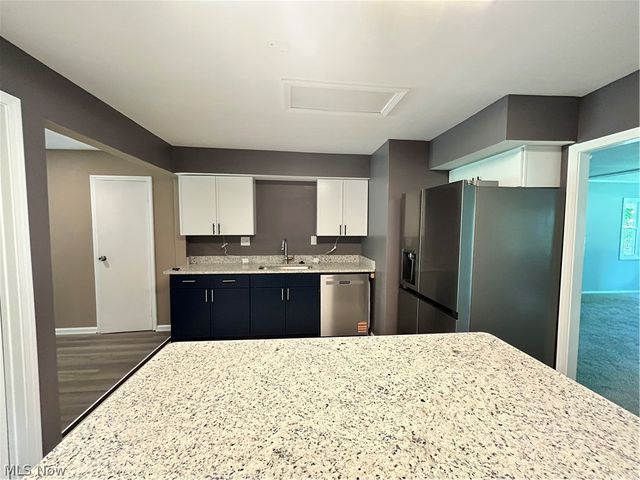 992 Lander Road, Highland Heights, OH 44143
